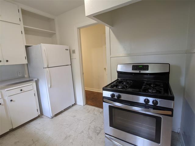 Building Photo - 5455 Longview St