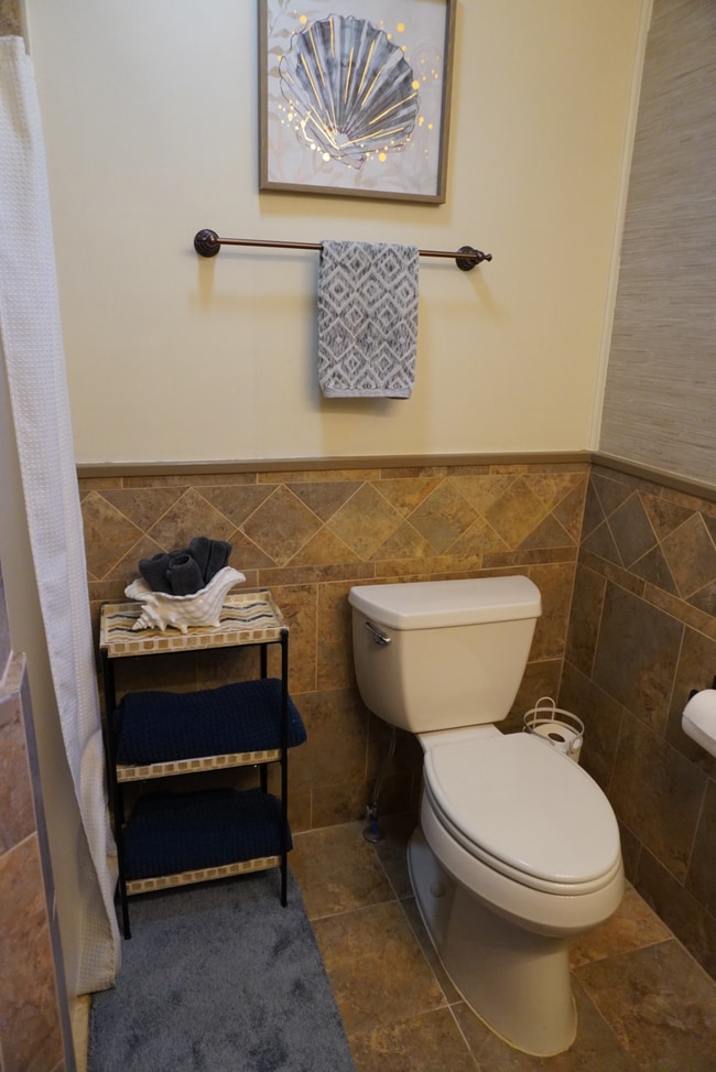 Building Photo - 2120 Reynolds St