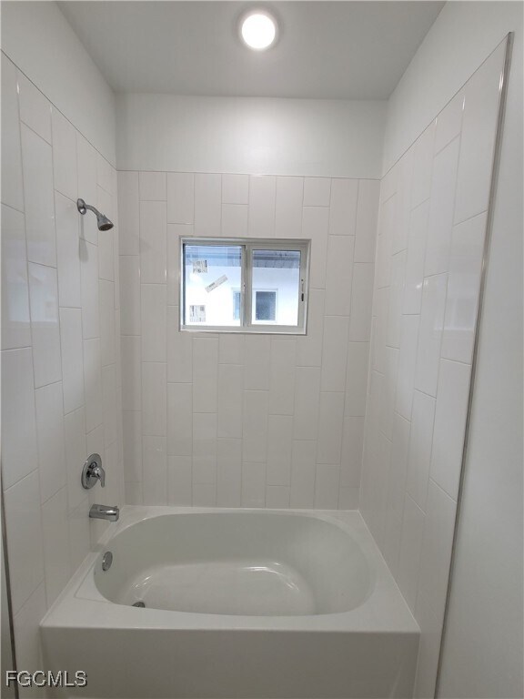 Building Photo - 3517 SW Santa Barbara Pl