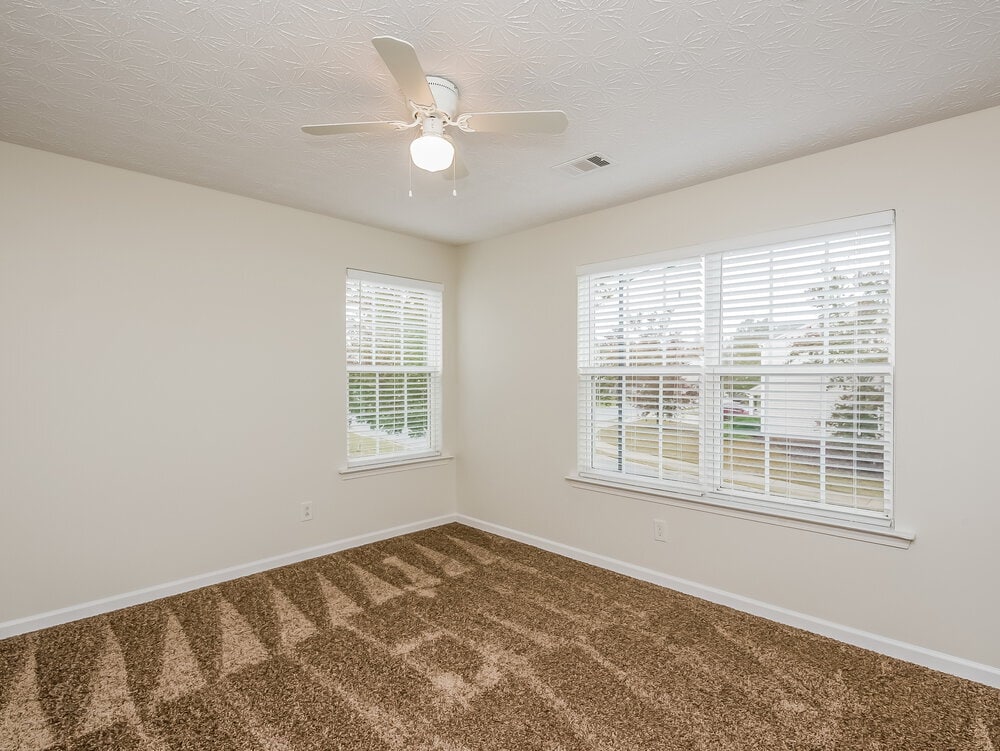 Building Photo - 120 Holly Mill Village Dr