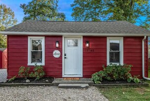 Building Photo - 11765 Patterson Lake Dr