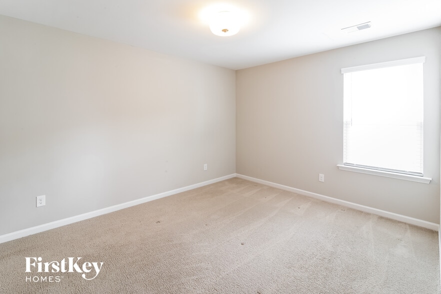 Building Photo - 331 Dunlin Dr