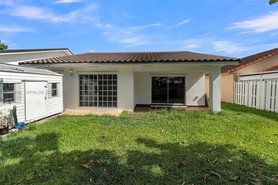 Building Photo - 14480 SW 115th Ter