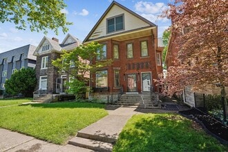 Building Photo - 1386 Neil Ave