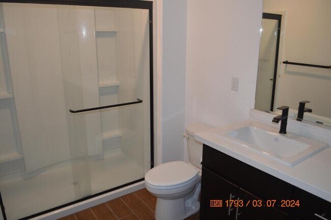 Building Photo - 1663 Thistle Ln