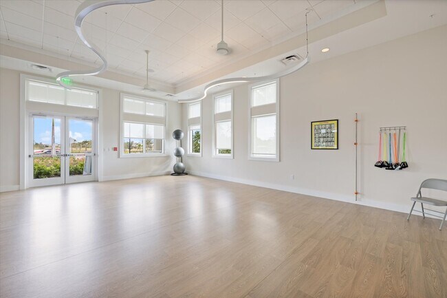 Building Photo - 25037 Pearl Lk Cir