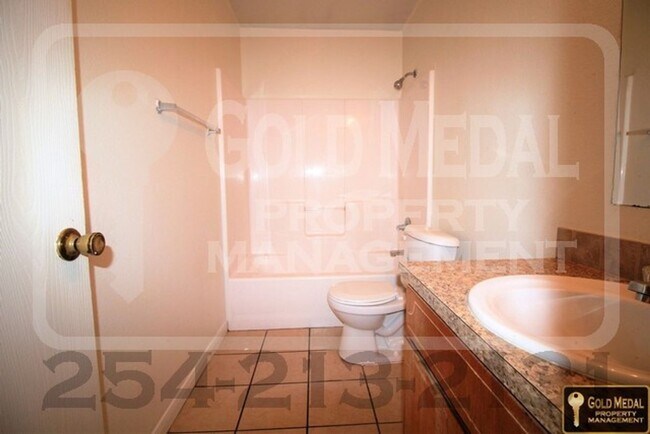 Building Photo - 1812 Aztec Trce