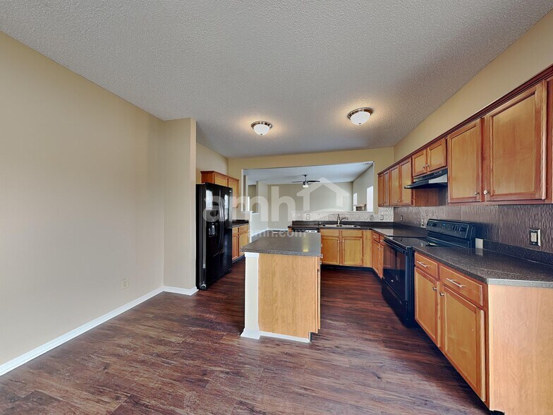 Building Photo - 936 Shenandoah Way