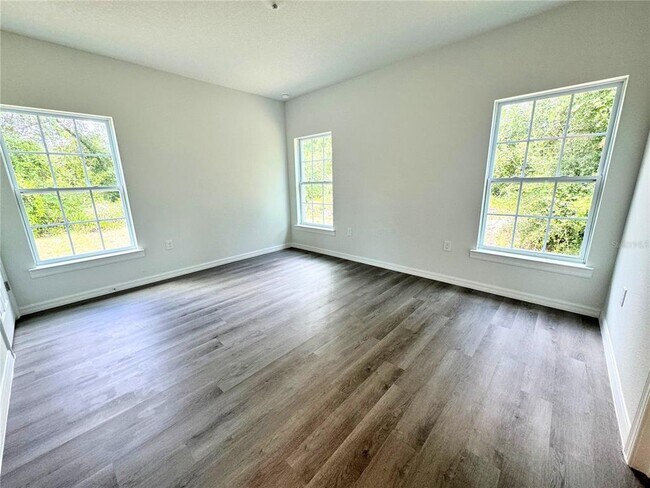 Building Photo - 1310 Tallahassee Ct