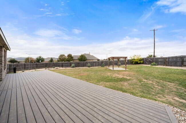 Building Photo - 6905 Etna Way