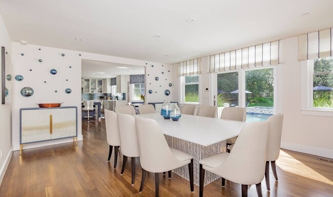 Building Photo - 48 Woodthrush Ln