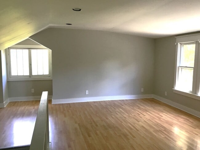 Building Photo - Location, Location, Location! 4br/2ba Home...