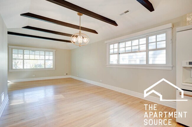 Building Photo - 2211 Pioneer Rd