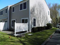 Building Photo - 20 Sea Ct Ln