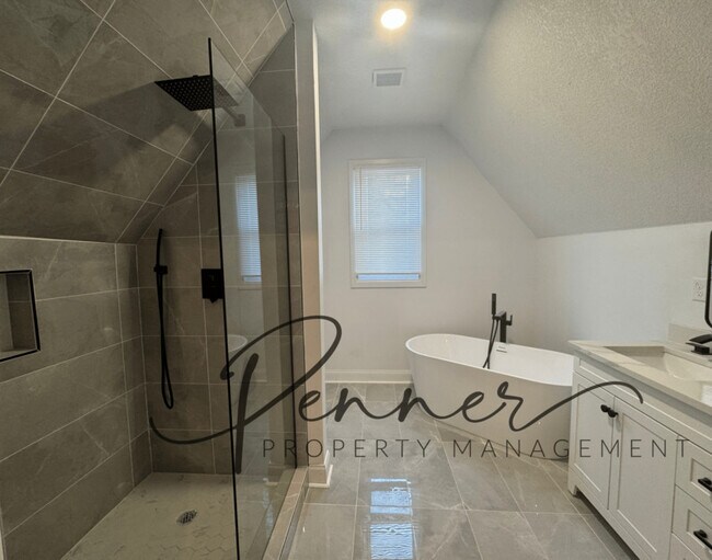 Building Photo - 6314 Agnes Ave