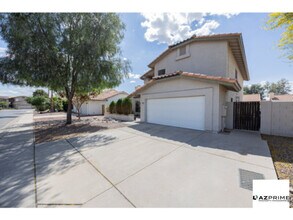 Building Photo - Stylish 5/3 Avondale House - Comfort &amp; Convenience!