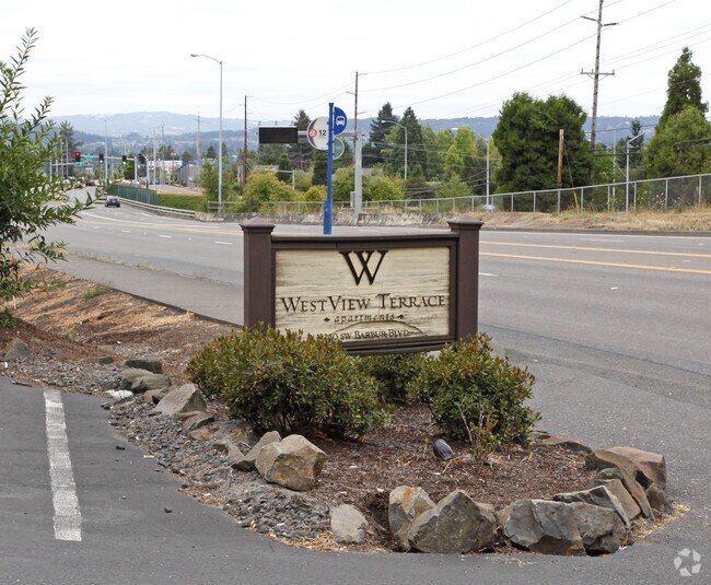 Piccolo Collina Apartments 11240 SW Barbur Blvd Portland OR 97219