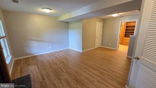 Building Photo - 7044 ROGUE Ln