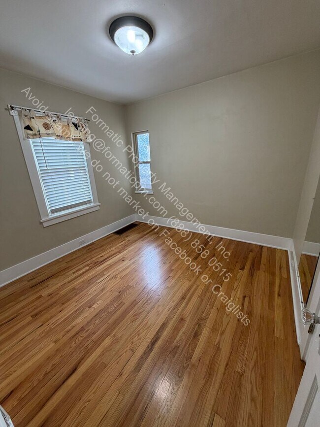 Building Photo - 2246 S Corona St