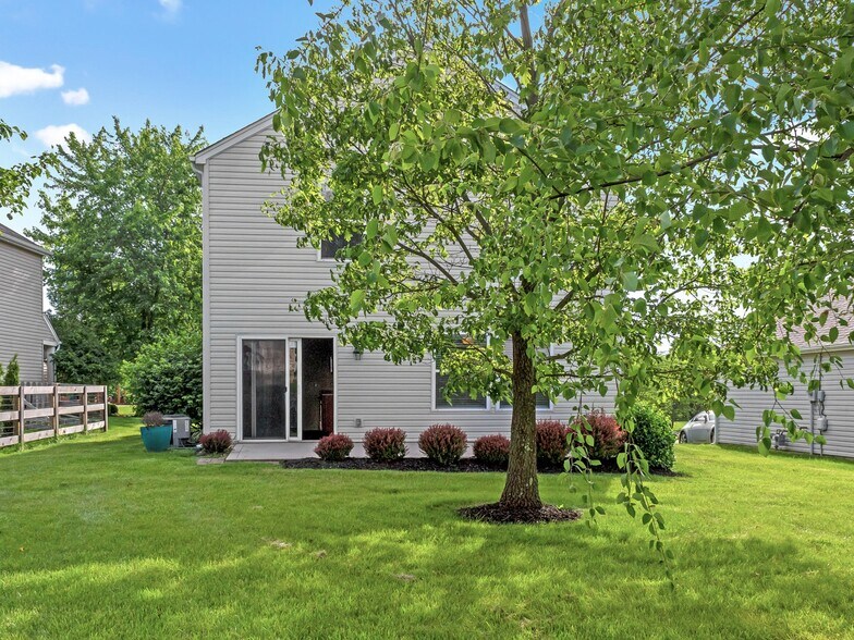 Building Photo - 7694 Hillsdowne Cir