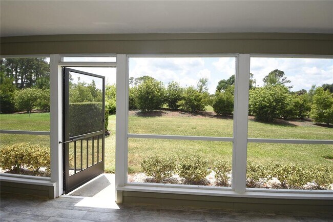Building Photo - 26 Landings Ln