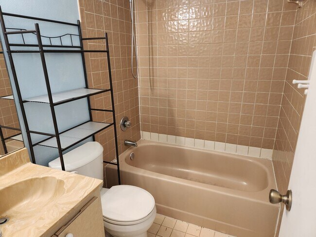 Building Photo - Port St. Lucie Pool Home for rent