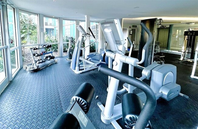 Building Photo - 3315 58th Ave S