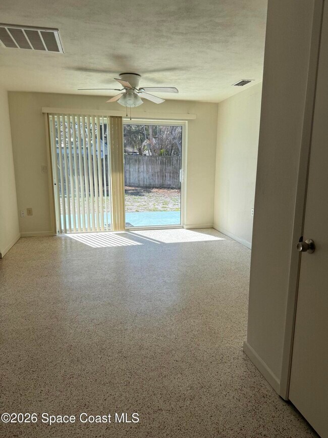 Building Photo - 21 Rosevere Way