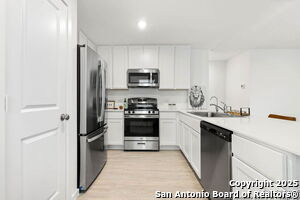 Building Photo - 715 Wildcatters Wy