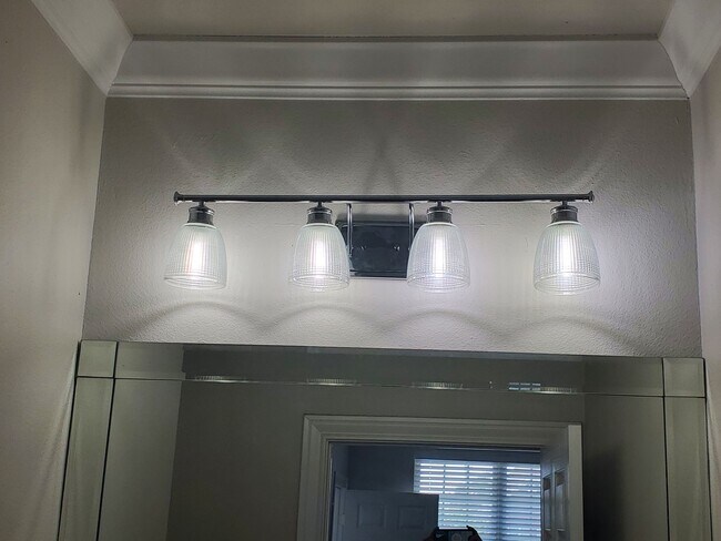 light fixtures - 801 Luther St W