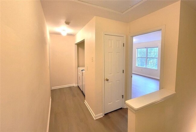 Building Photo - 1516 Parc Main St