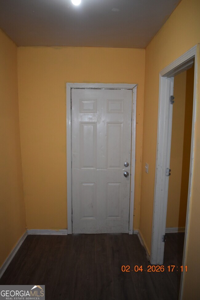 Building Photo - 1088 Radio Dr