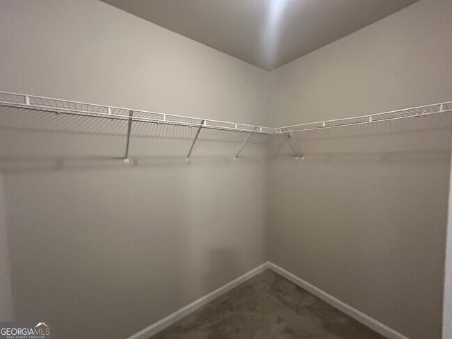 Building Photo - 6125 Oakley Rd