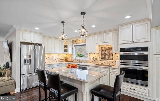 Building Photo - 11611 Vale Rd