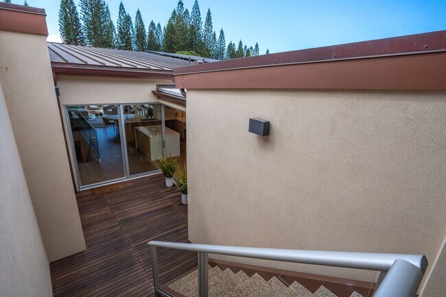 Building Photo - Beautiful Fully Furnished, 3 Bed/3 Bath Makali'i at Wailea Townhome with Infinity Pool