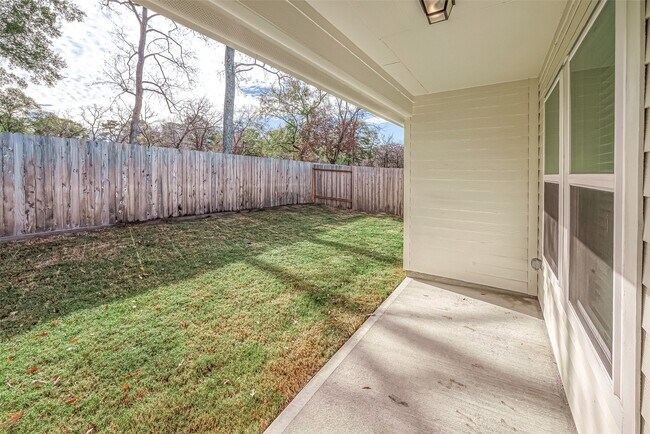 Building Photo - 40712 Guillemont Ln