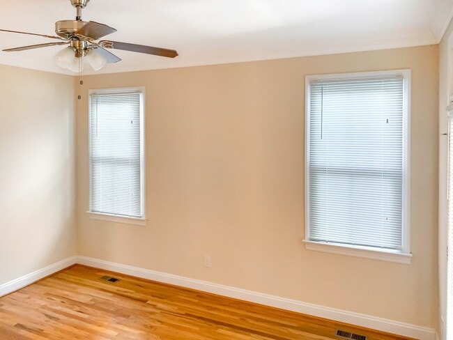 Building Photo - 3 Bed/2Bath Open Concept Home in Church Hi...