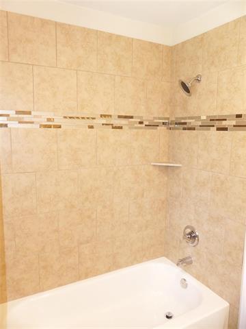 Building Photo - 214 Braz St
