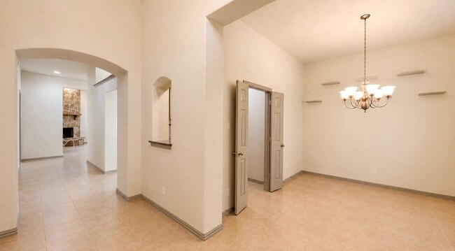 Building Photo - 6181 Bridgewater Ln