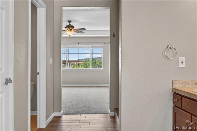Building Photo - 10543 Laurelglen Cir