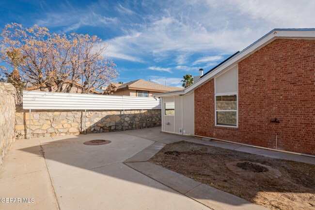 Building Photo - 12033 Fred Carter Dr