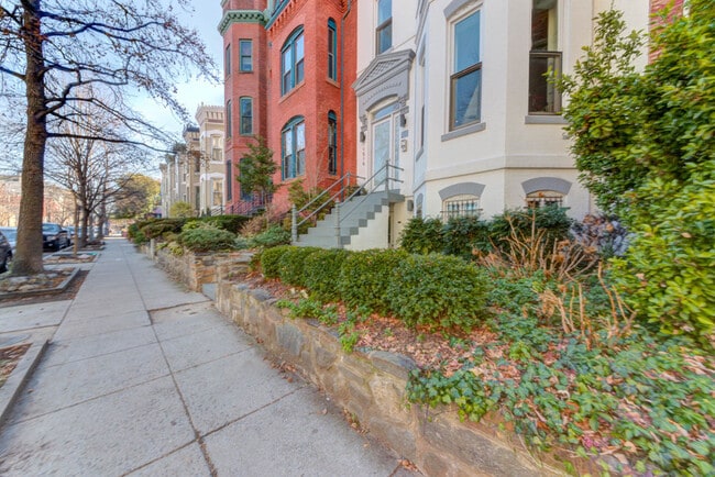 Building Photo - 1516 R St NW