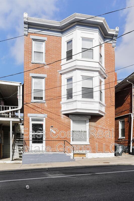 Building Photo - 207 N Mulberry St