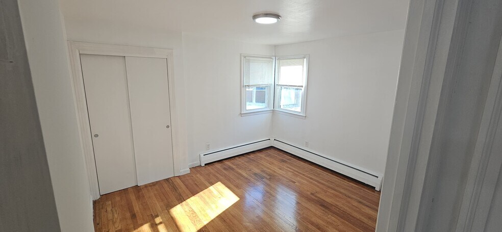 Building Photo - 119 Brooklawn Cir