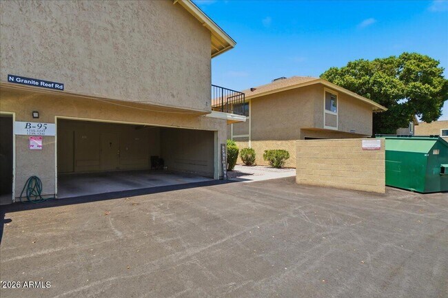 Building Photo - 1241 N Granite Reef Rd