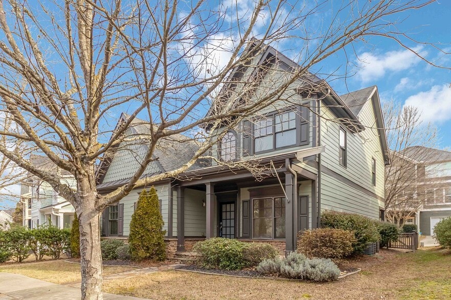 Building Photo - 1529 Gilstrap Ln NW
