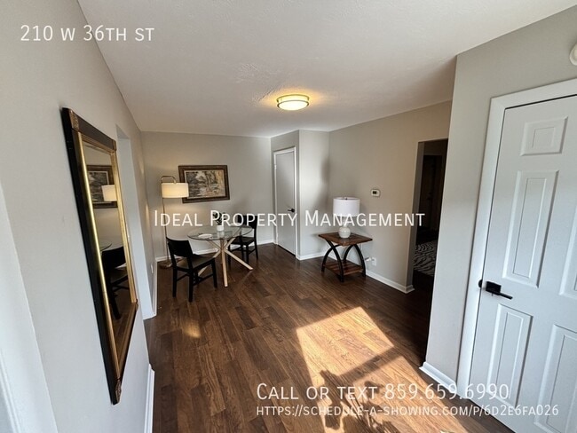 Building Photo - 210 W 36th St