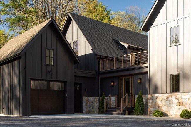 Building Photo - 36 Pilgrims Progress Rd