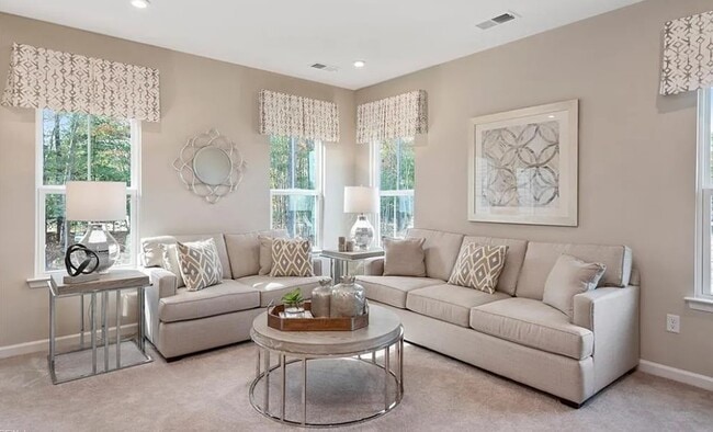 Building Photo - 132 Two Penny Pl