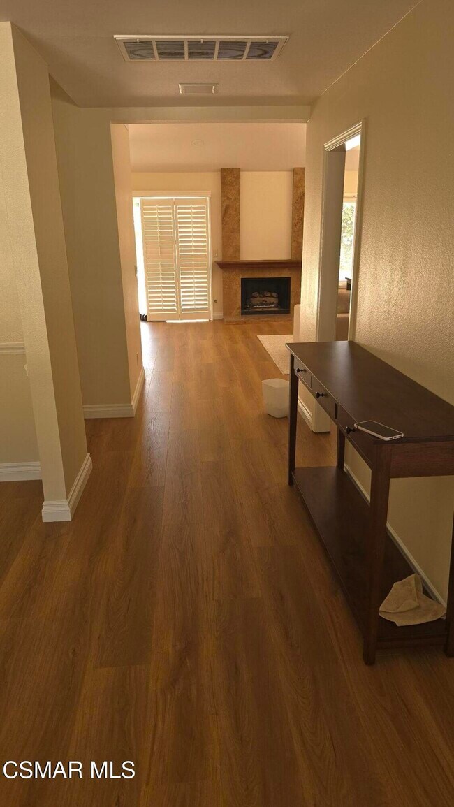 Building Photo - 2794 Parkview Dr